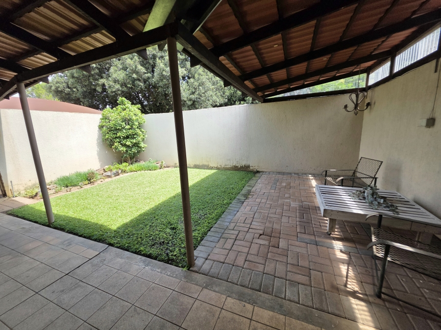 7 Bedroom Property for Sale in Jim Fouchepark Free State